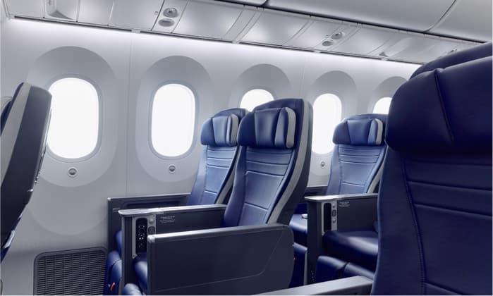 Công tác viên bán vé máy bay Air Premia